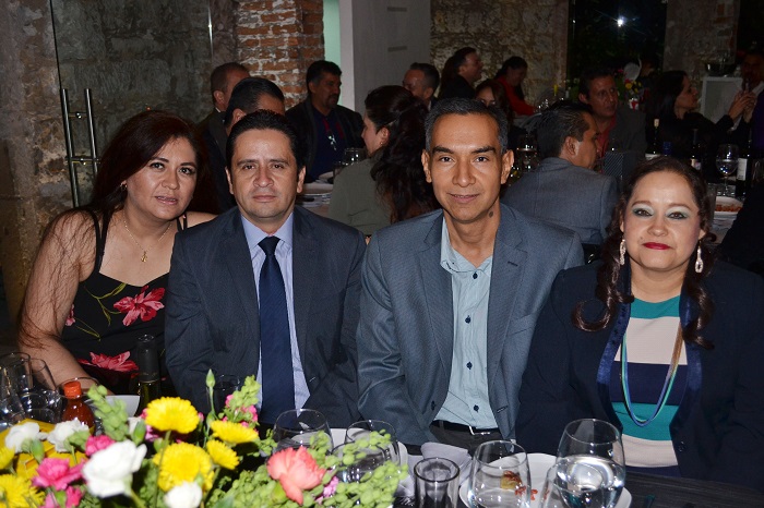 11-Laura-Olvera-Ricardo-Villagomez-Joaquín-Contreras-y-Sandra-Hernández