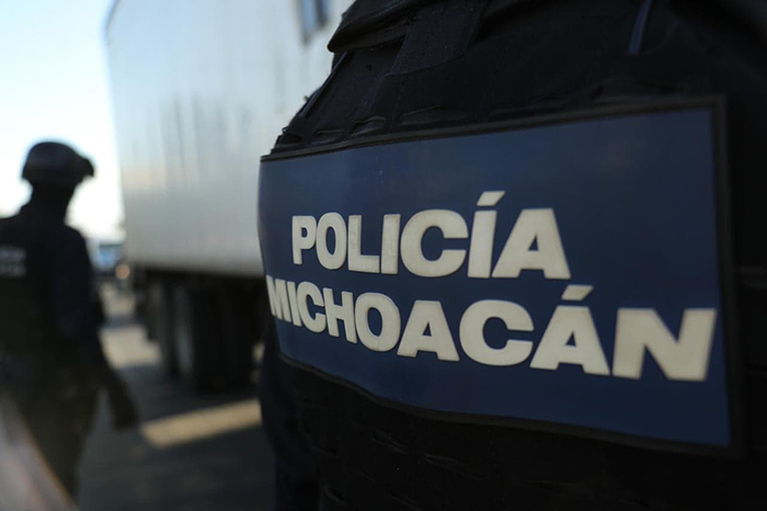 La imagen tiene un atributo ALT vacío; su nombre de archivo es MORELIA-Asaltan-a-mujer-en-Morelia-y-la-Policía-Michoacán-detiene-a-3-empistolados.jpg