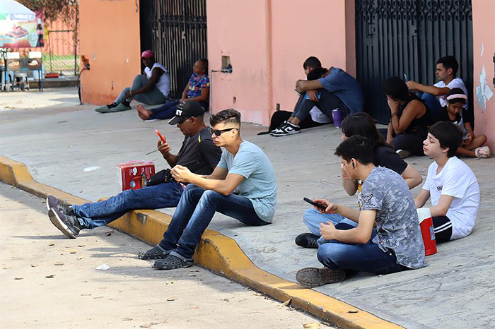 La zozobra se elevó esta semana, cuando el Departamento de Seguridad Nacional (DHS) canceló el permiso para cerca de 1 millón de migrantes que ingresaron a EUA con la aplicación de la CBP.